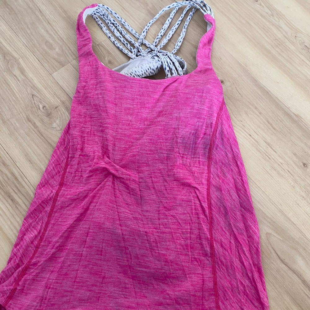 Lululemon tank